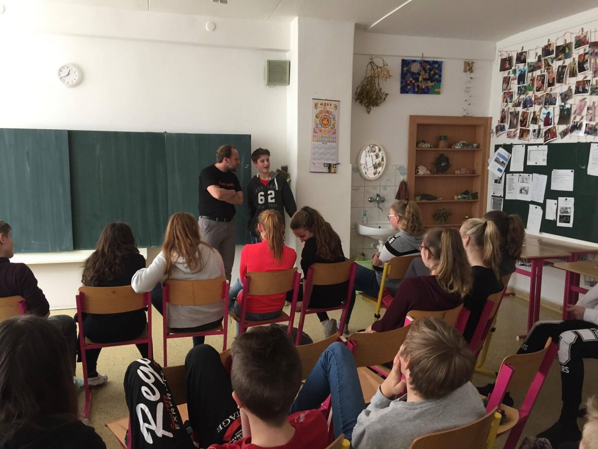 Projektový den "Bezpečná škola" - 1. a 8. ročník